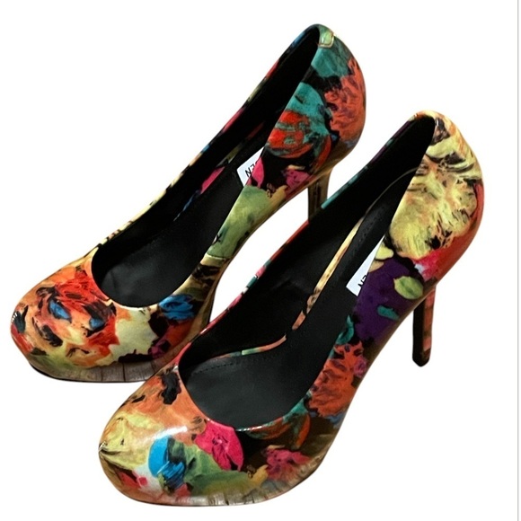 Steve Madden Shoes - Steve Madden Floral High Heel Pumps Size 9.5